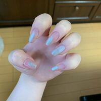 この塗りかけネイルどう思いますか 派手ですか Yahoo 知恵袋