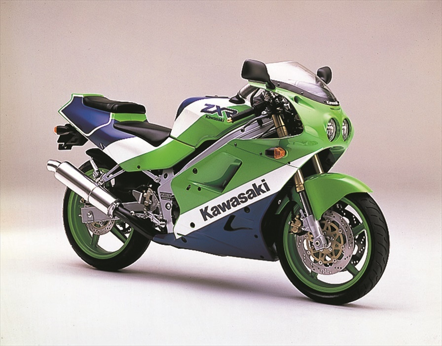なぜZX-25Rて45馬力しかないのですか。昔のZXR250は45