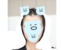 おでこが少し広めでコンプレックスなんですが この顔の形は丸顔ですか Yahoo 知恵袋