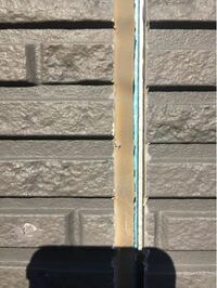 サイディングとサイディングの間のコーキングをdiyで直そう思ってます 画像の Yahoo 知恵袋