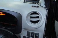 ダイハツ ミライースの エアコンの送風口内にledを取り付けたいで Yahoo 知恵袋