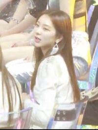 この韓国ヨジャドルの子のお名前とグループ名 あと分かればキャラクタ Yahoo 知恵袋