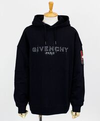 ジバンシーのパーカーのサイズ感についてバイマでGIVENCHYのパ