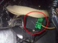 外れないカプラーを外すにはどうすればいいですか 外れるまで頑張る Yahoo 知恵袋