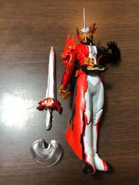 ローソン一番くじ仮面ライダーセイバーｅ賞に透明の部品が付いてきましたが使い方 Yahoo 知恵袋