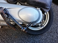 至急です 原付スタンドの立て方を教えて下さい 原付バイクを少しずら Yahoo 知恵袋