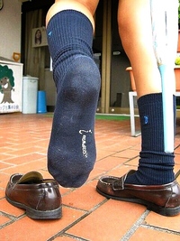 女子高校生　足裏 