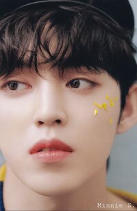 Seventeenの 舞い落ちる花びら のこの画像は何処で手に入りますか Yahoo 知恵袋