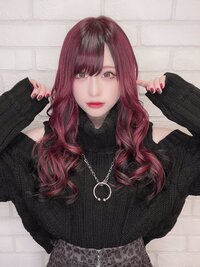 髪を左右ツートン染めにする場合どちら側を明るい色にしたらいいでしょう ユーチ Yahoo 知恵袋