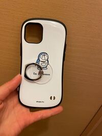 写真のような リボンが飛び出してついてるような形のハードスマホケースに Yahoo 知恵袋