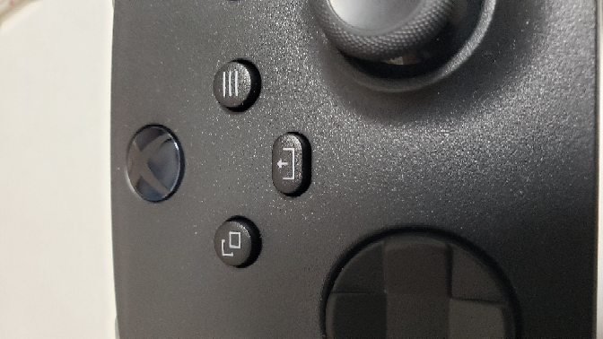 Xboxoneのコントローラーの電源の入れ方を教えてください いつも電源ボ Yahoo 知恵袋