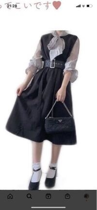 こういうワンピース 黒いやつ ってなんて言う名前ですかね ジャンスカじゃない Yahoo 知恵袋