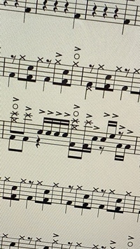 Musescoreでドラム譜を作っているのですが 符尾と符幹の向き Yahoo 知恵袋