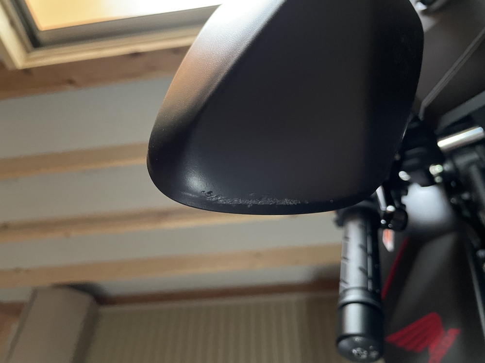 W800  純正ミラー　カフェ　立ちコケ傷あり Z900RS カスタム】幅広すぎるミラーを交換｜W800 Street（Cafe