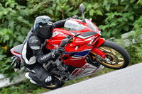 CBR250RRMC51は、膝すりしやすい」と聞いたことがありま... - Yahoo!知恵袋