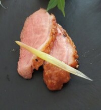 パクチー食べたことないんだけどどんな味 嫌いな人多いみたいだけど画像見たら Yahoo 知恵袋