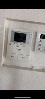 オートロックのマンションの来客時は まずインターホンで応答し エントラン Yahoo 知恵袋