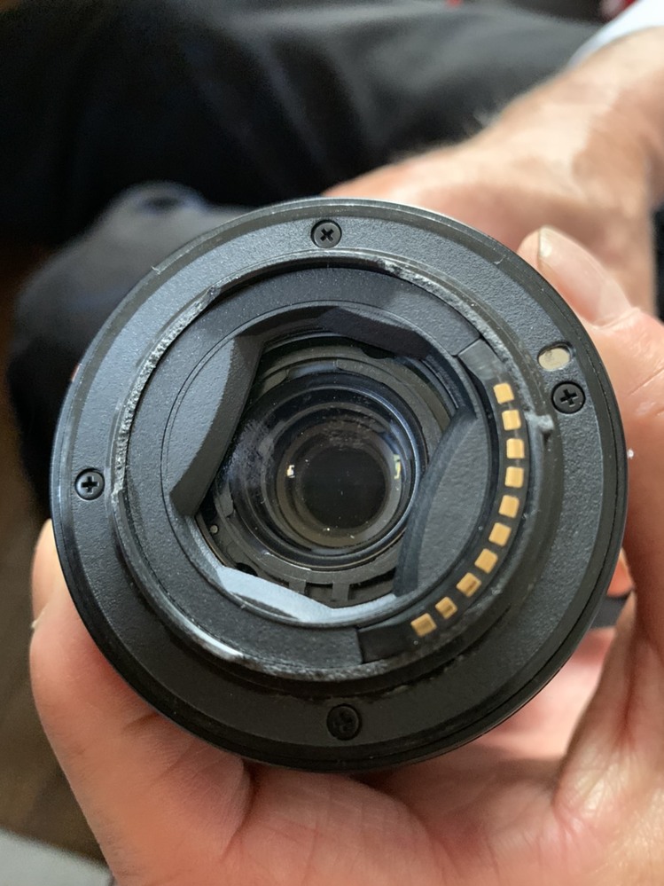 カメラメカ博士の人、教えてください。FUJIFILMのX-T50と言うカメラ