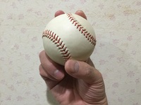ツーシームボールが小さく曲がるシュートで ワンシームボールが落差の小さいシン Yahoo 知恵袋