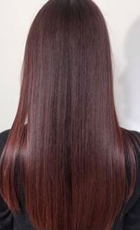 今黒髪に近い光が当たったらちょっと茶髪くらいの髪色なのですが髪色をレッドブラ Yahoo 知恵袋