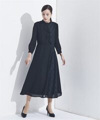 喪服をしまむらで買うか悩んでます 私は４０ 安さが魅力のしまむらで喪服を見つけ Yahoo 知恵袋