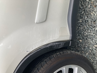 他人の家の壁 塀 に車を軽くこすってしまいました 昨夜 ８ １３ Yahoo 知恵袋