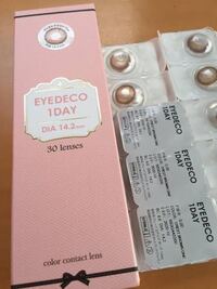 カラコンのeyedecoのクレストブラウンをずっと愛用していたので Yahoo 知恵袋