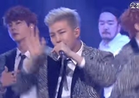 Btsのパフォーマンスディレクターでダンスの先生でもあるソンドク先 Yahoo 知恵袋