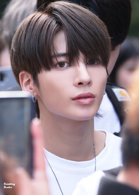 すとぷりなんで急に顔出し始めたんですか 昔追ってて だい Yahoo 知恵袋