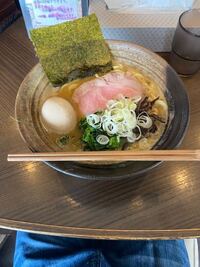 家系ラーメン 麺250グラムチャーシュー味玉ほうれん草 スープまで完飲完 Yahoo 知恵袋