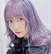 このような明るい紫の髪色になりたいんですが 色落ちは何日くらいです Yahoo 知恵袋
