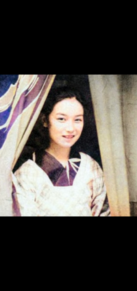 坂井泉水 左 と 戸川京子 右 どっちが美人ですか 坂井泉水さん Yahoo 知恵袋