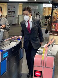 国会議員って 自宅から国会議事堂まで電車通勤しているのですか 一般の国 Yahoo 知恵袋