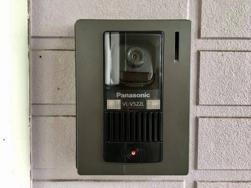 ウーバーイーツの配達員がオートロックを突破した？以前から何度も利用 