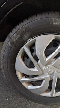 車のタイヤについて教えてください 左折時に内輪差でガリッとし Yahoo 知恵袋