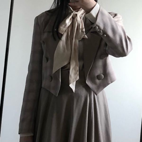 おばあちゃんからお下がりのお洋服を貰ったのですが、どの場面ならこのお洋服を着... - Yahoo!知恵袋