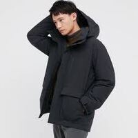 こういうフード付き のダウンの中にフード付きパーカーを着るのはあまり合わない Yahoo 知恵袋