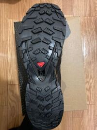 この靴裏って滑り止めとして機能しますか 店員には滑り止めと言われたので Yahoo 知恵袋