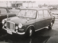 この車は何処のメーカーの車ですか Bmcです バンデン プラ社は質問写 Yahoo 知恵袋
