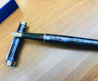 かなり前のいただきものなのですが、
ウォーターマンのこの万年筆、何というモデルでしようか？ 