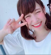 こういう笑うと目がなくなる女の子って男性からして可愛いですか Yahoo 知恵袋