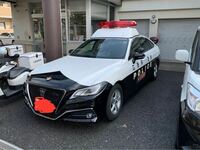 このパトカーってクラウンのなんていう車種ですか また 珍しいパトカーで Yahoo 知恵袋