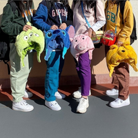 3月に友達とディズニーに行く時にこんな感じでそれぞれのキャラクターの色に合わ Yahoo 知恵袋