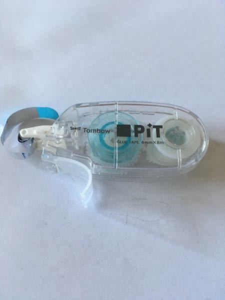 使っていたテープのりが↓の様になってしまいました。直し方知っている