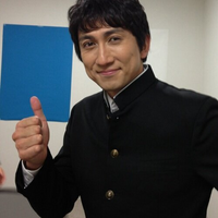 女性お笑い芸人で 黒髪のおかっぱ頭 ストレート で黒縁のメガネ 時々外 Yahoo 知恵袋