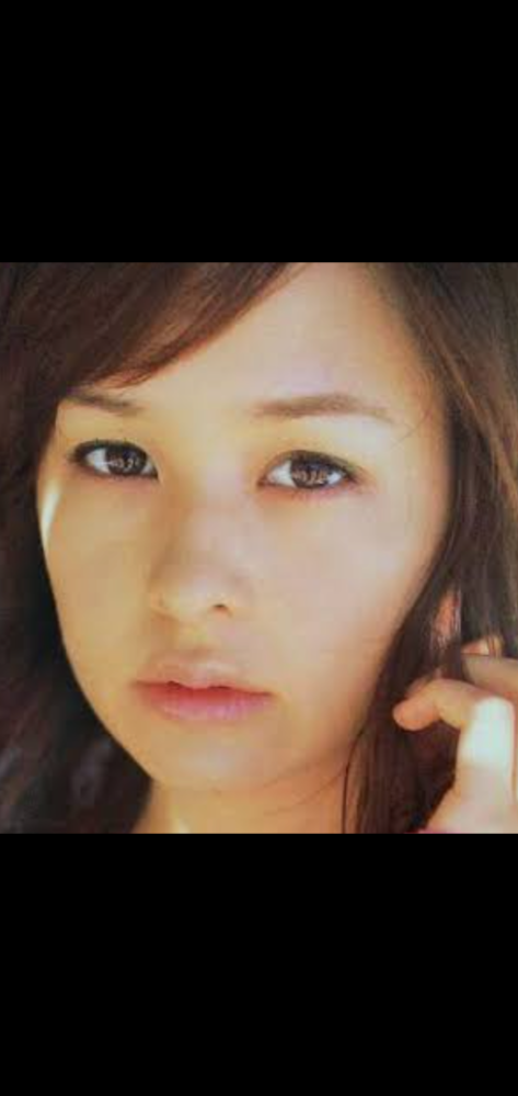 この女性は そこそこ美人ですか それとも 凄い美人ですか かなり美人だ Yahoo 知恵袋