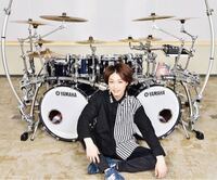 Yoshikiとb Zのシェーン ガラースではどちらのほうが上手 Yahoo 知恵袋