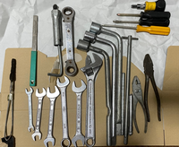 画像の工具について教えてください 車の工具だと思うのですが 名前とどう使う Yahoo 知恵袋