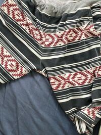 ネイティブ柄の服ってどの季節でもいけますか 柄自体はいけます あと Yahoo 知恵袋