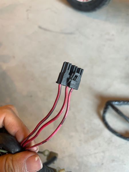 お世話になります。ライブディオAF35II型の電気系統について質問です